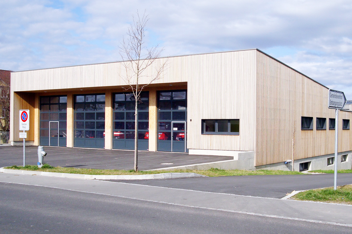 Mehrzweckgebäude Feuerwehr, Werkhof &amp; Jugendraum in Bösingen